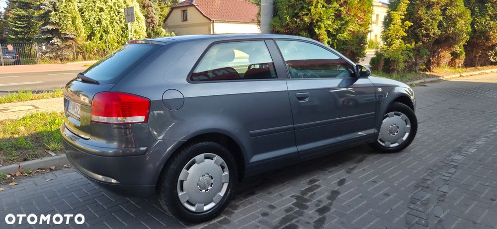 Audi A3 3-drzwiowe 1.6 Ambition - 16