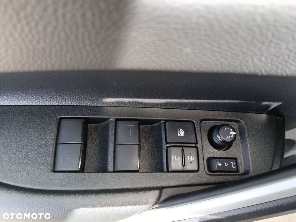 Toyota Corolla Cross - 17