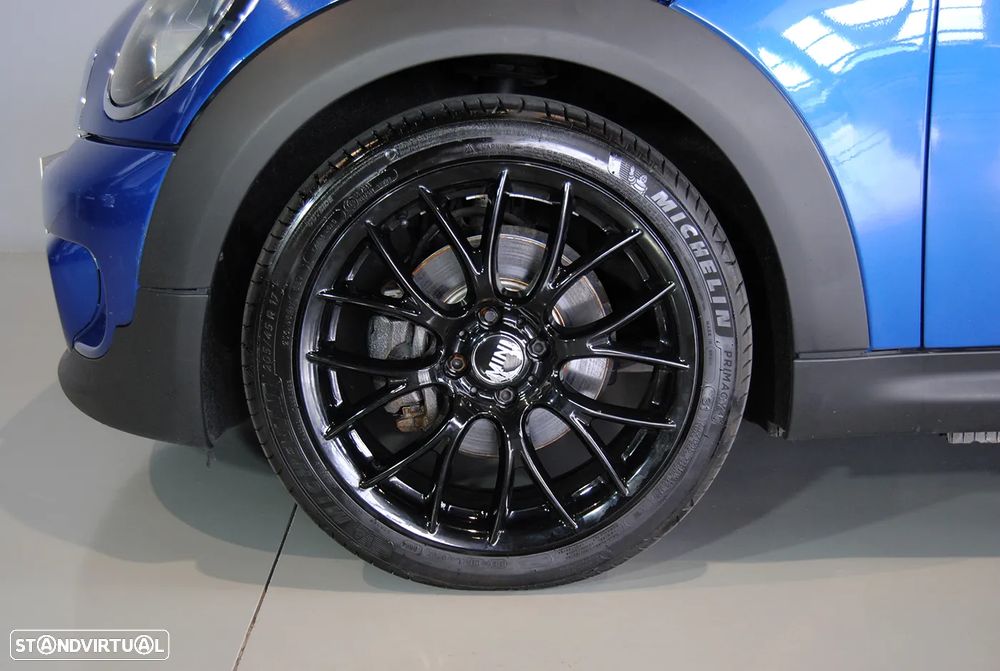 MINI 3 Portas One D - 9