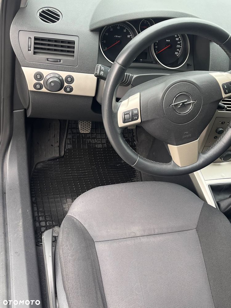 Opel Astra 1.6 - 14
