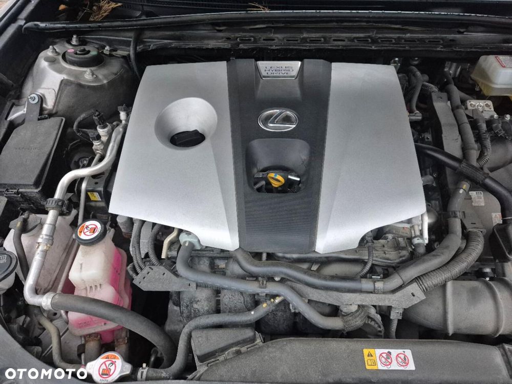 Lexus ES 300h Business Edition - 21