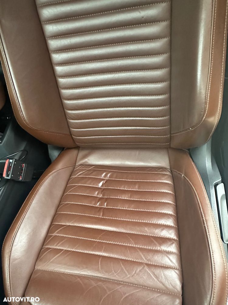 Volkswagen Passat 2.0 TDI DSG Highline - 22