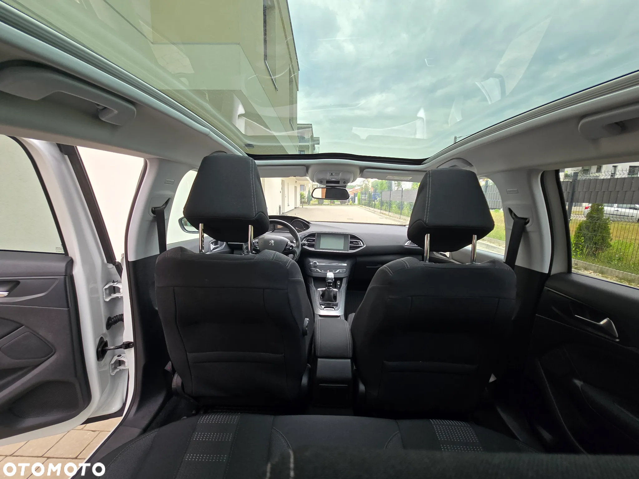 Peugeot 308 1.2 PureTech Allure S&S - 12