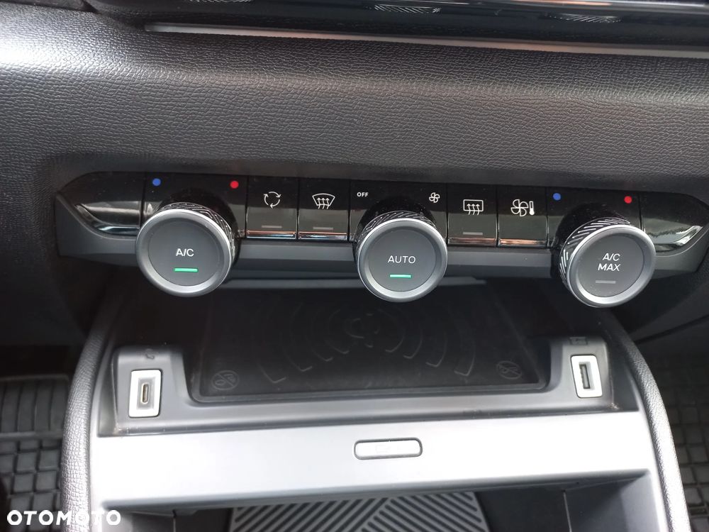 Citroën C4X 1.2 PureTech Shine S&S EAT8 - 19