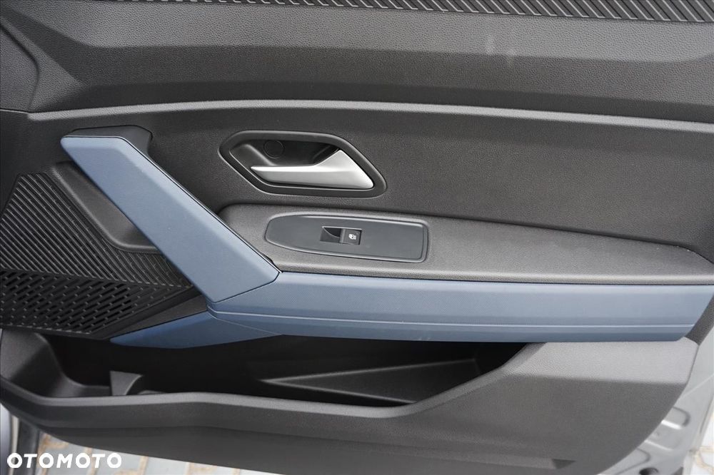 Dacia Duster 1.6 Full Hybrid 140 Journey MMT - 14