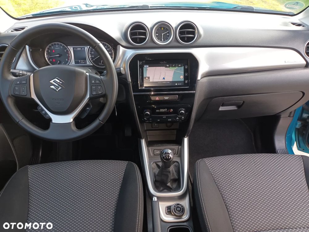 Suzuki Vitara 1.6 Premium 4WD - 18