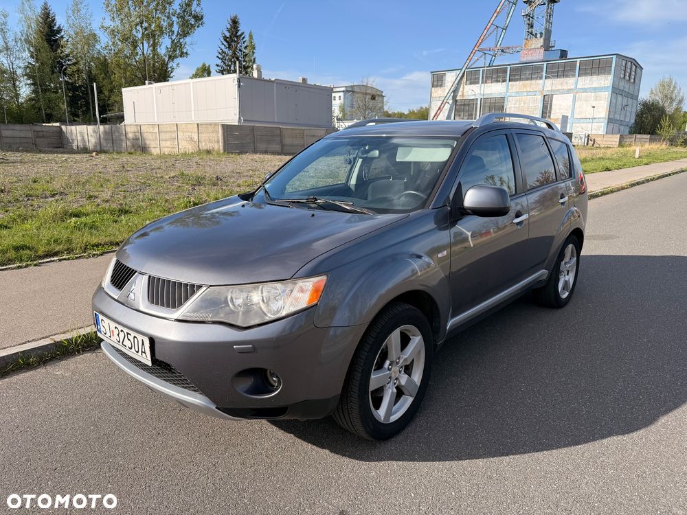 Mitsubishi Outlander 2.4 Intense + CVT - 1