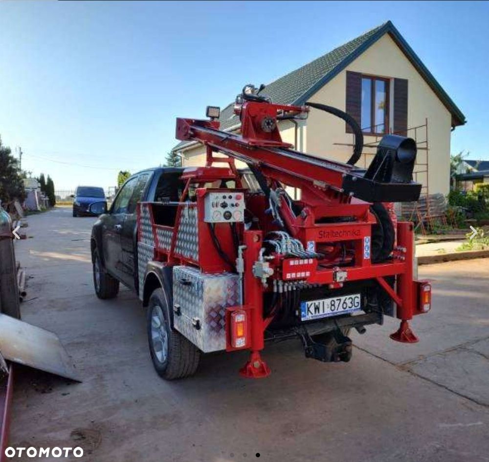 Toyota Hilux 2.4 D-4D Extra Cab SR 4x4 - 2