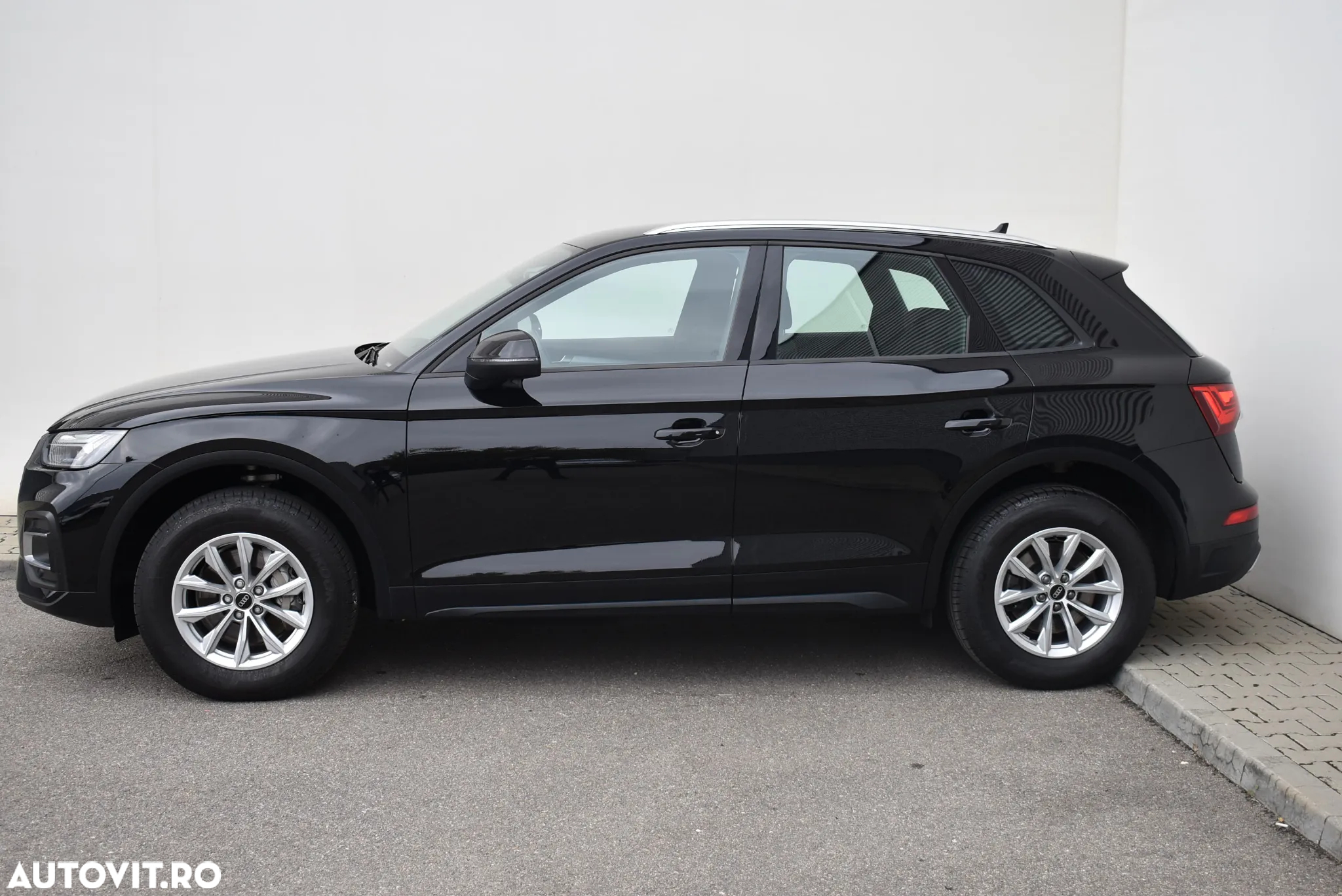 Audi Q5 40 TDI quattro S tronic - 8