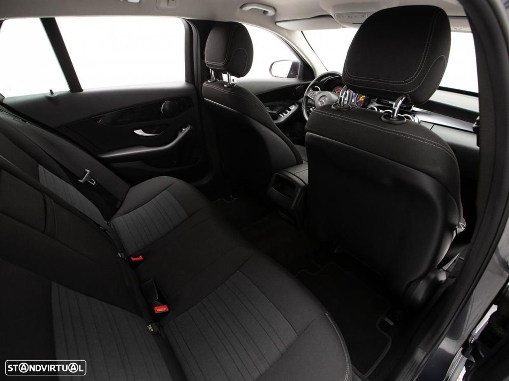 Mercedes-Benz C 180 - 11