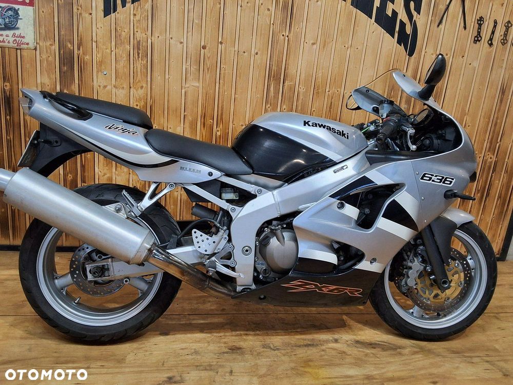 Kawasaki Ninja - 4