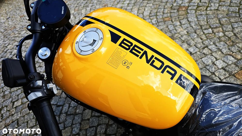 Benda Chinchilla 300 - 1