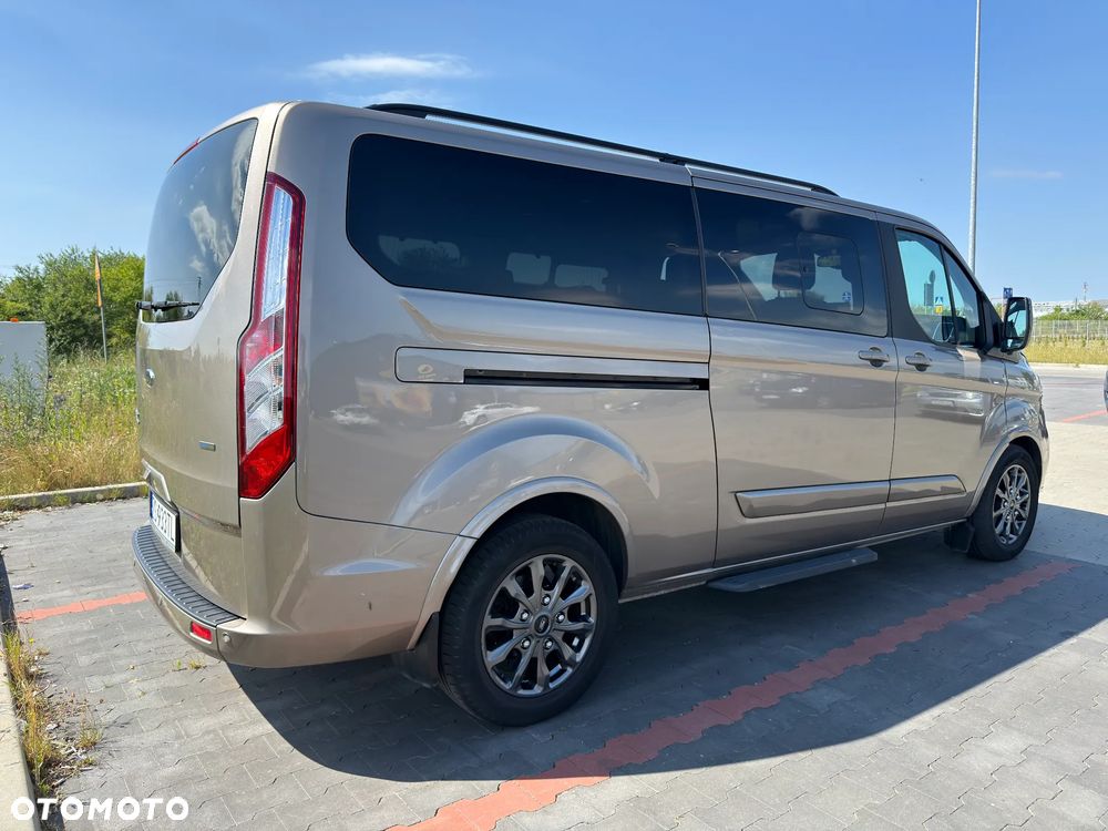 Ford Tourneo Custom - 5