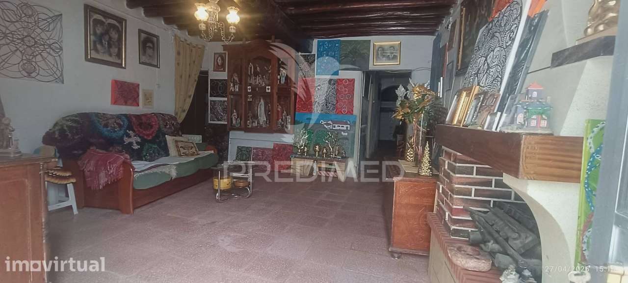 Casa antiga, em Nisa. - Grande imagem: 4/17