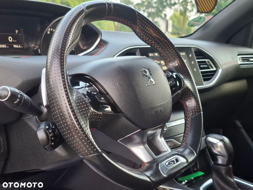 Peugeot 308 - 24