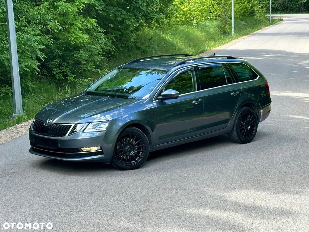 Skoda Octavia 1.8 TSI DSG Style - 9