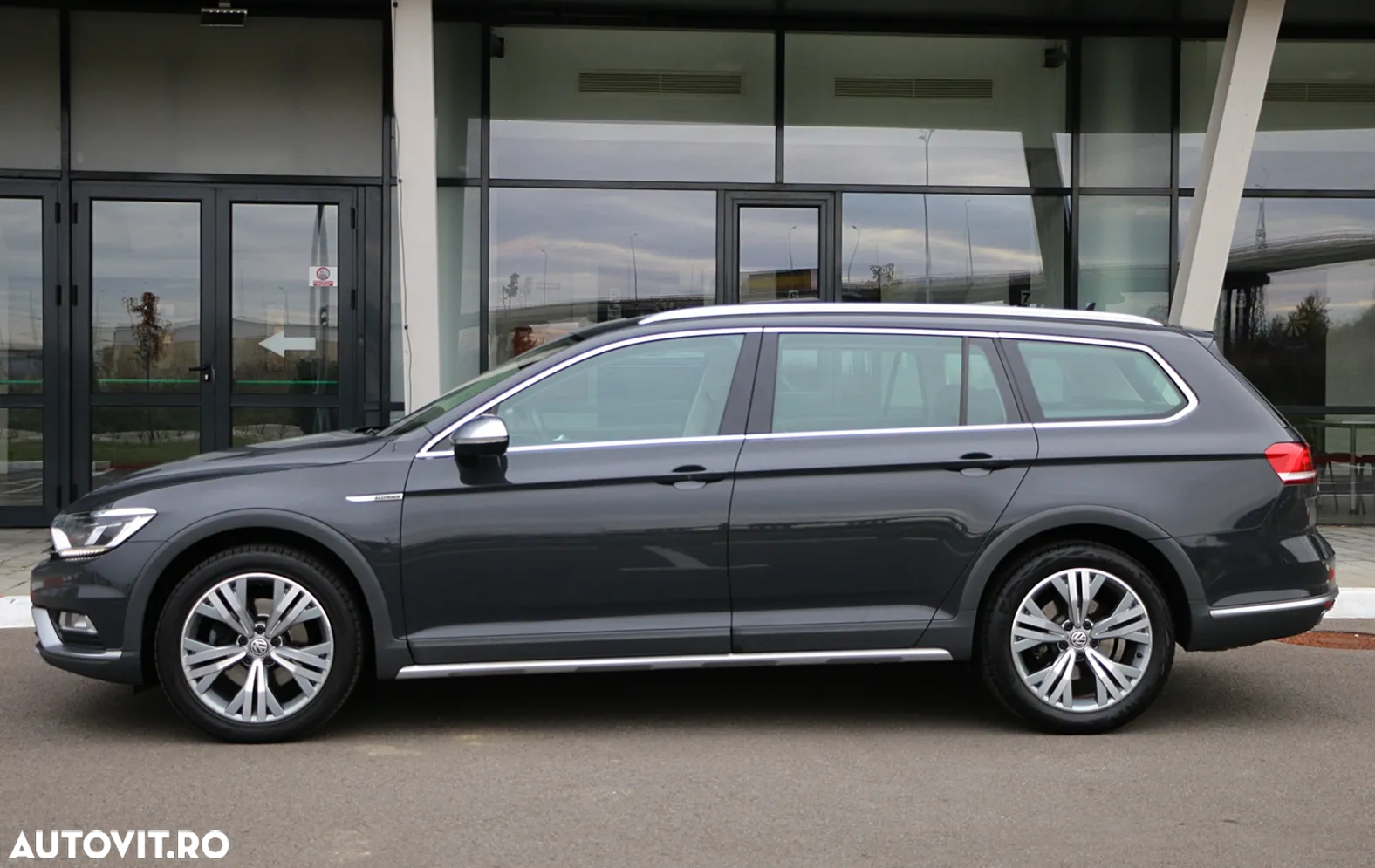 Volkswagen Passat Alltrack 2.0 TDI DSG 4Motion - 14
