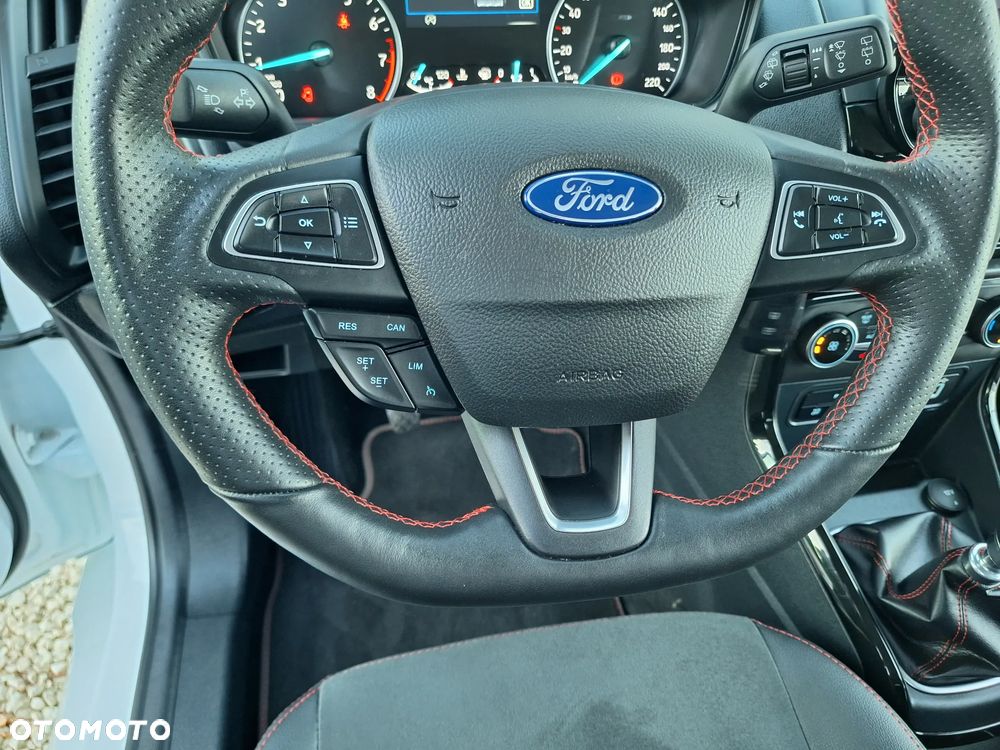 Ford EcoSport 1.0 EcoBoost ST-LINE - 24