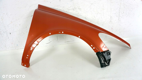BŁOTNIK PRAWY PRZÓD PRZEDNI VOLVO C30 LIFT 10-13 FL 2010-2013