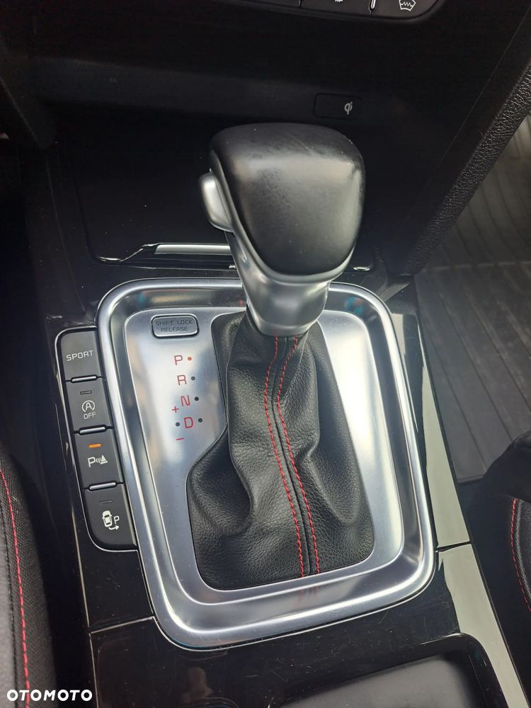 Kia ProCeed 1.6 T-GDI DCT7 OPF GT - 12