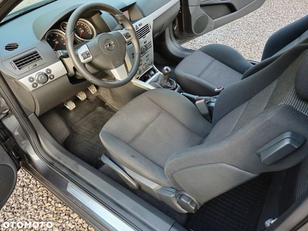 Opel Astra - 16