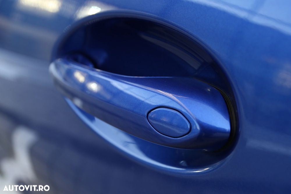 BMW Seria 3 330e xDrive AT PHEV - 37