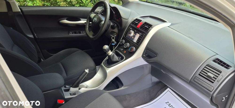 Toyota Auris 1.6 Valvematic Edition - 23
