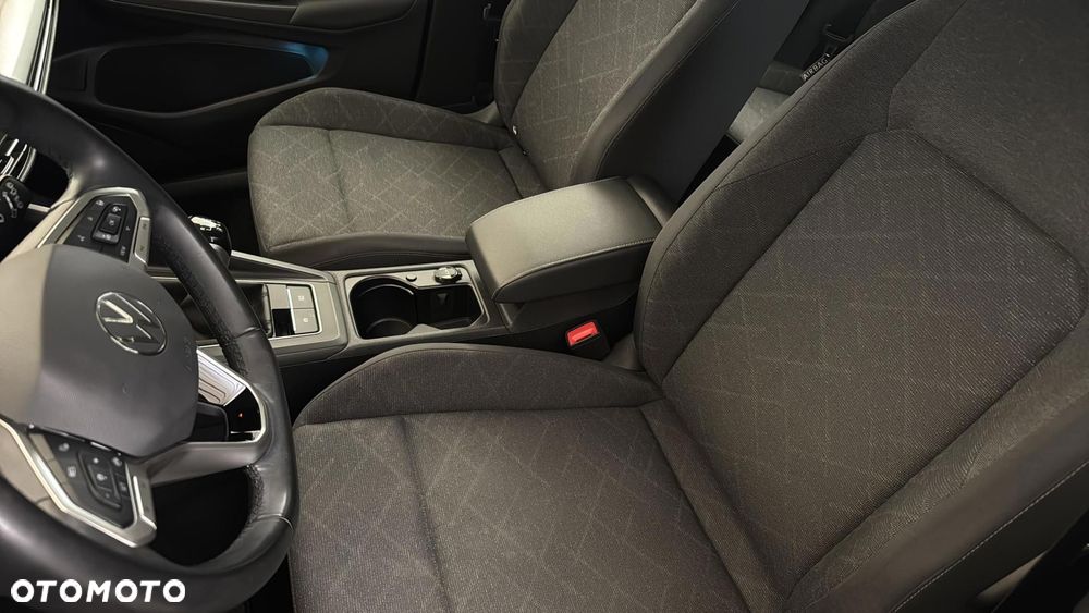 Volkswagen Golf 2.0 TDI Life - 12