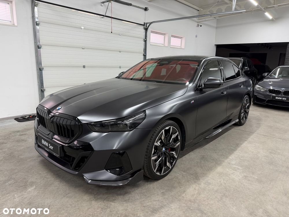 BMW Seria 5 520d xDrive mHEV M Sport - 2