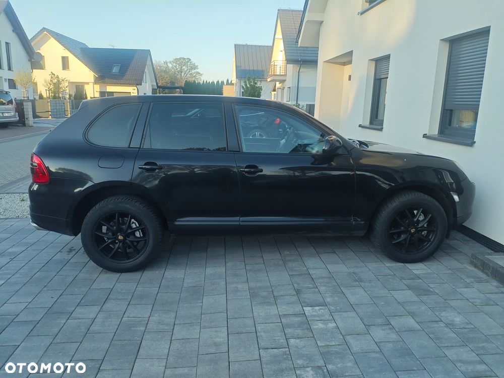 Porsche Cayenne - 3