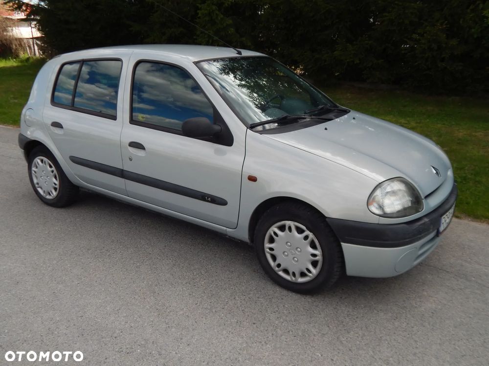 Renault Clio 1.4i RT - 6