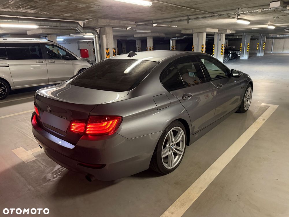 BMW Seria 5 535i xDrive - 4