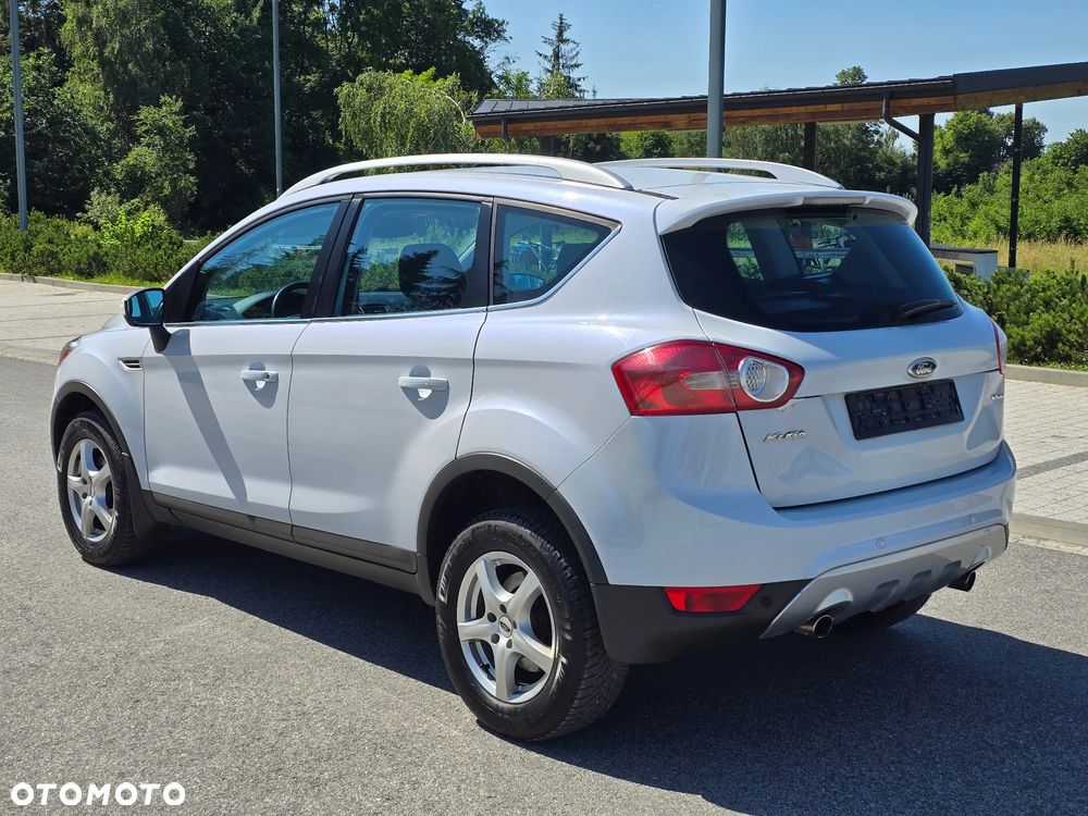 Ford Kuga 2.0 TDCi 4x4 Titanium - 2