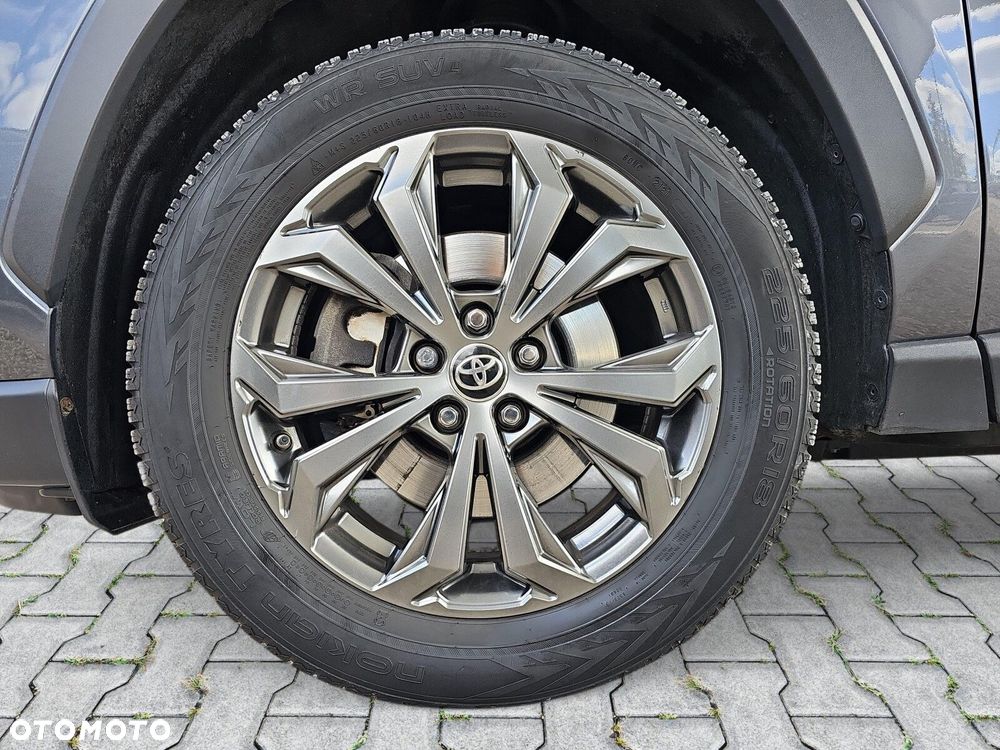 Toyota RAV4 - 11