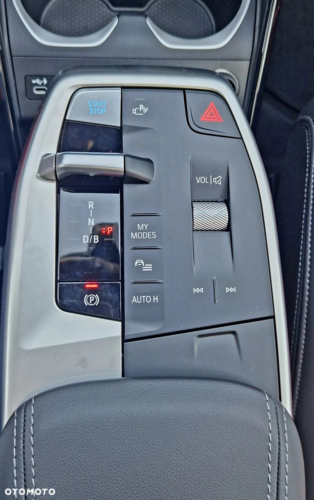 BMW iX1 xDrive30 66.5kWh M Sport Edition - 14