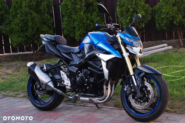 Suzuki GSR