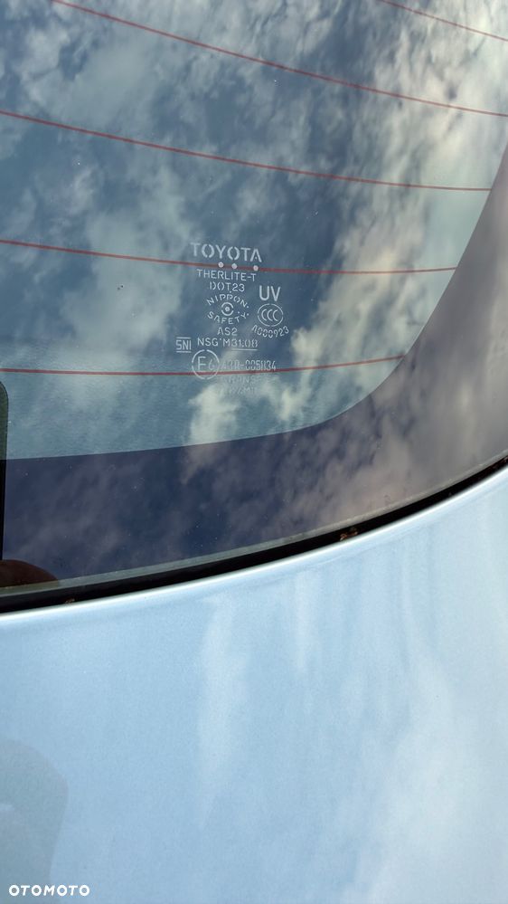 Toyota Prius 1.8 HSD Prestige - 20