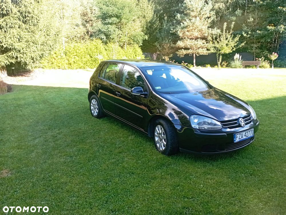 Volkswagen Golf V 1.9 TDI Comfortline - 2