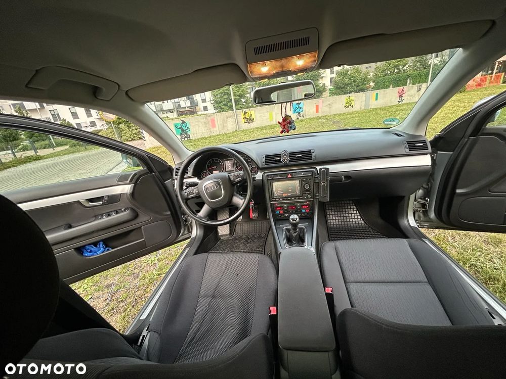 Audi A4 Limousine 2 - 14