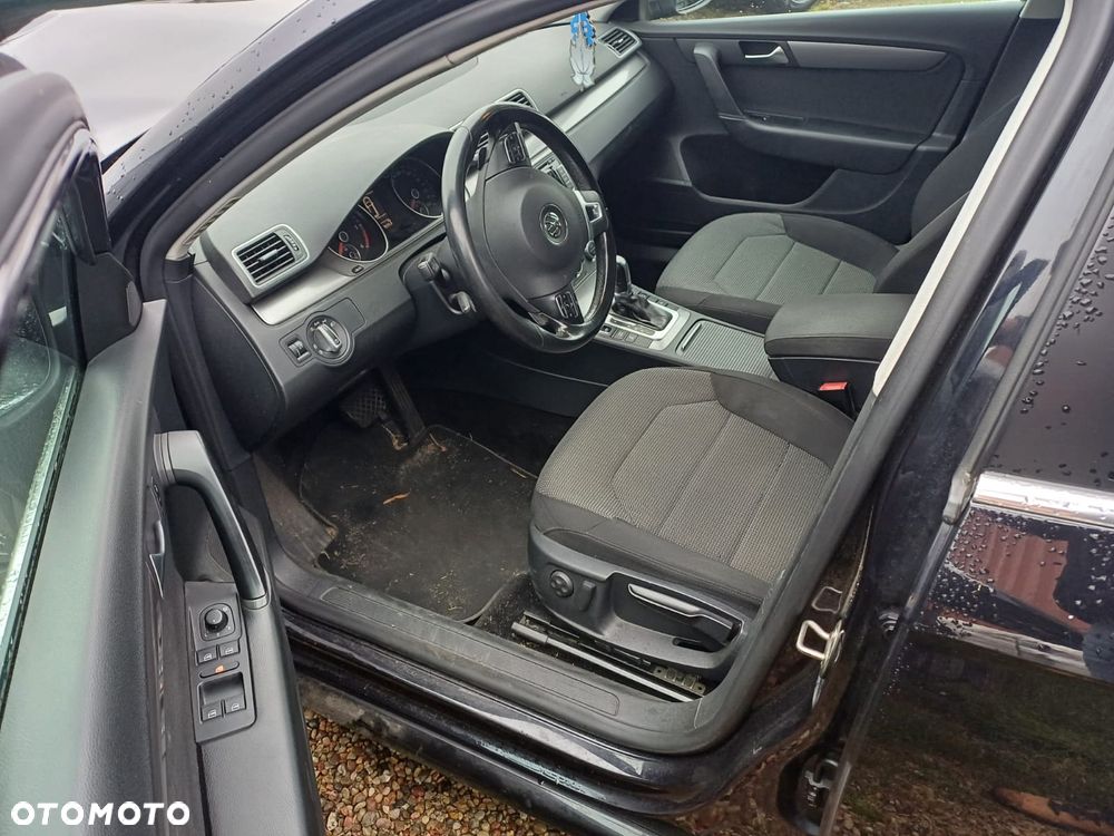 Volkswagen Passat - 10