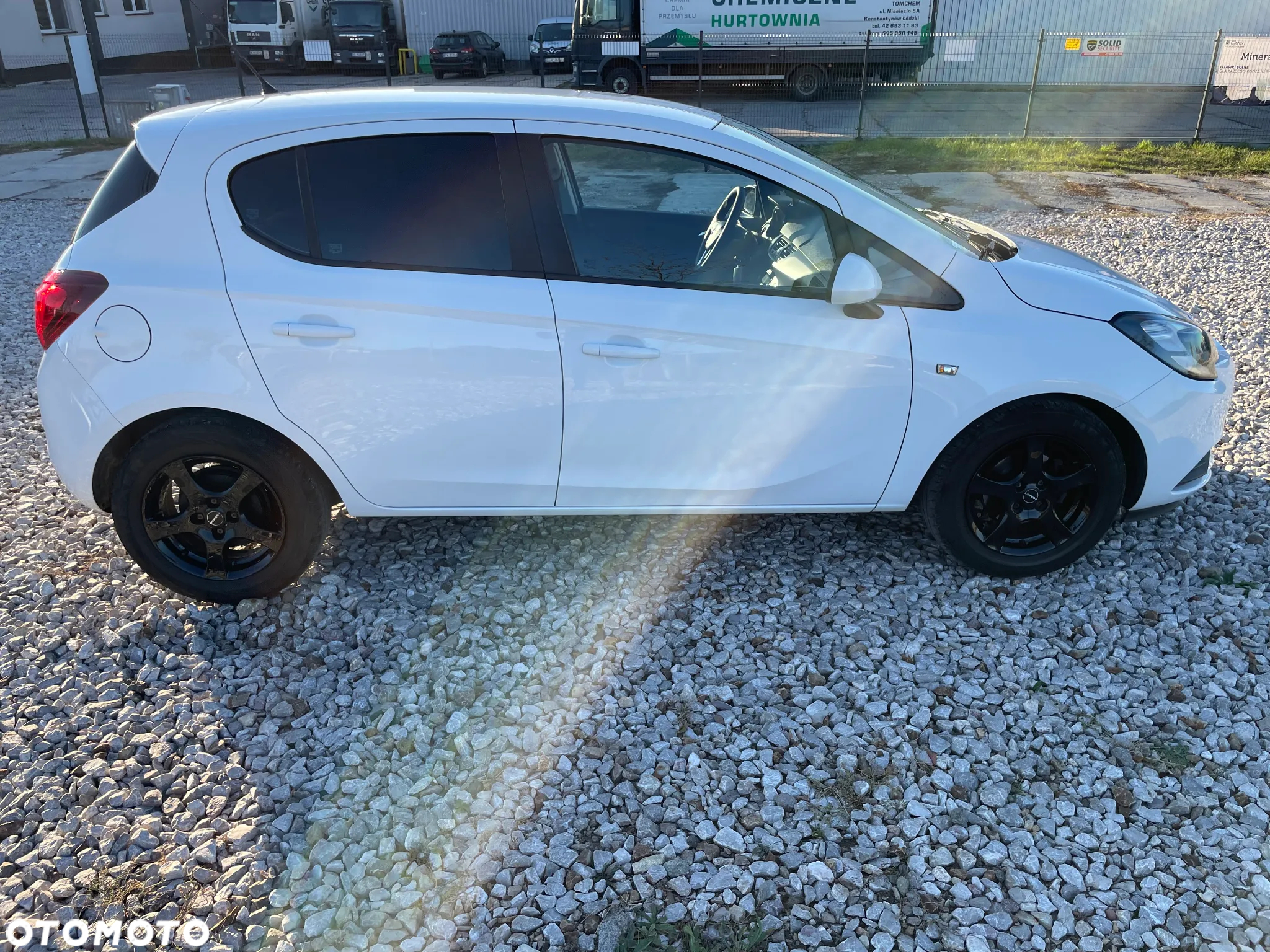 Opel Corsa 1.2 16V Color Edition - 4