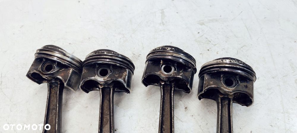 TŁOK + KORBOWÓD AUDI VW CAB 1.8 TFSI 06H 06HAE - 2