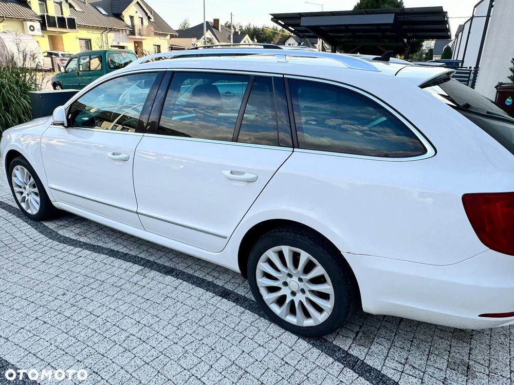 Skoda Superb 2.0 TDI Elegance - 2