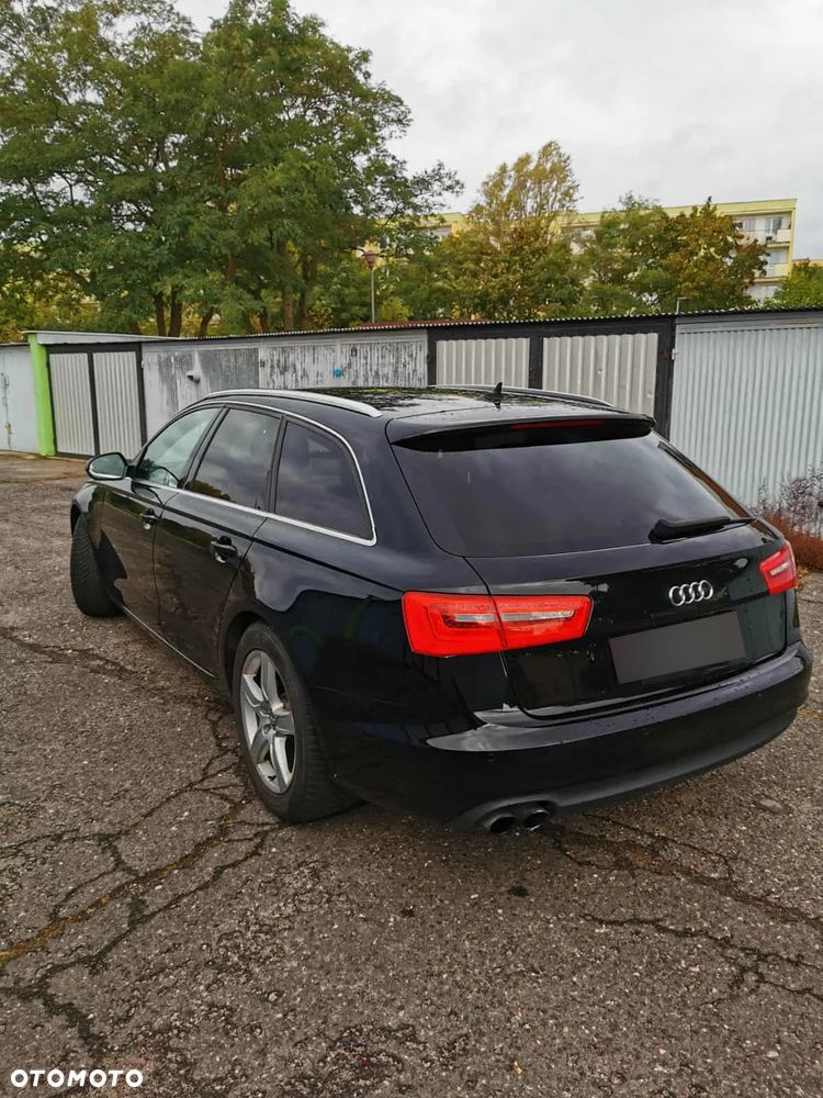 Audi A6 - 4