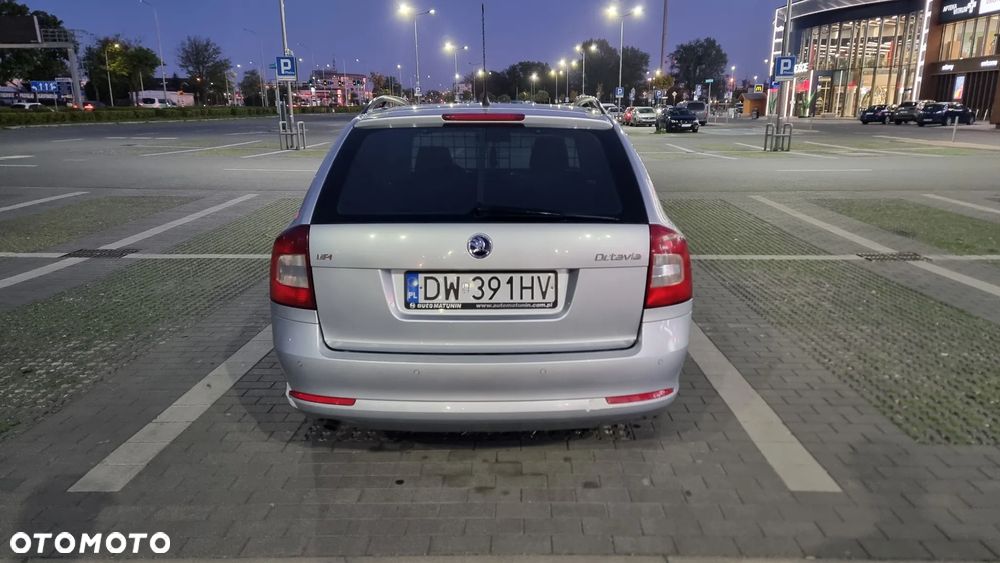Skoda Octavia 1.6 Mint - 5