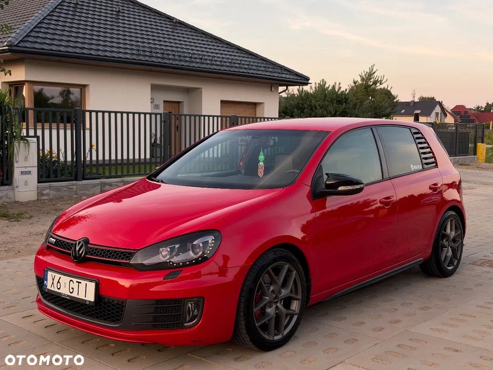 Volkswagen Golf - 2