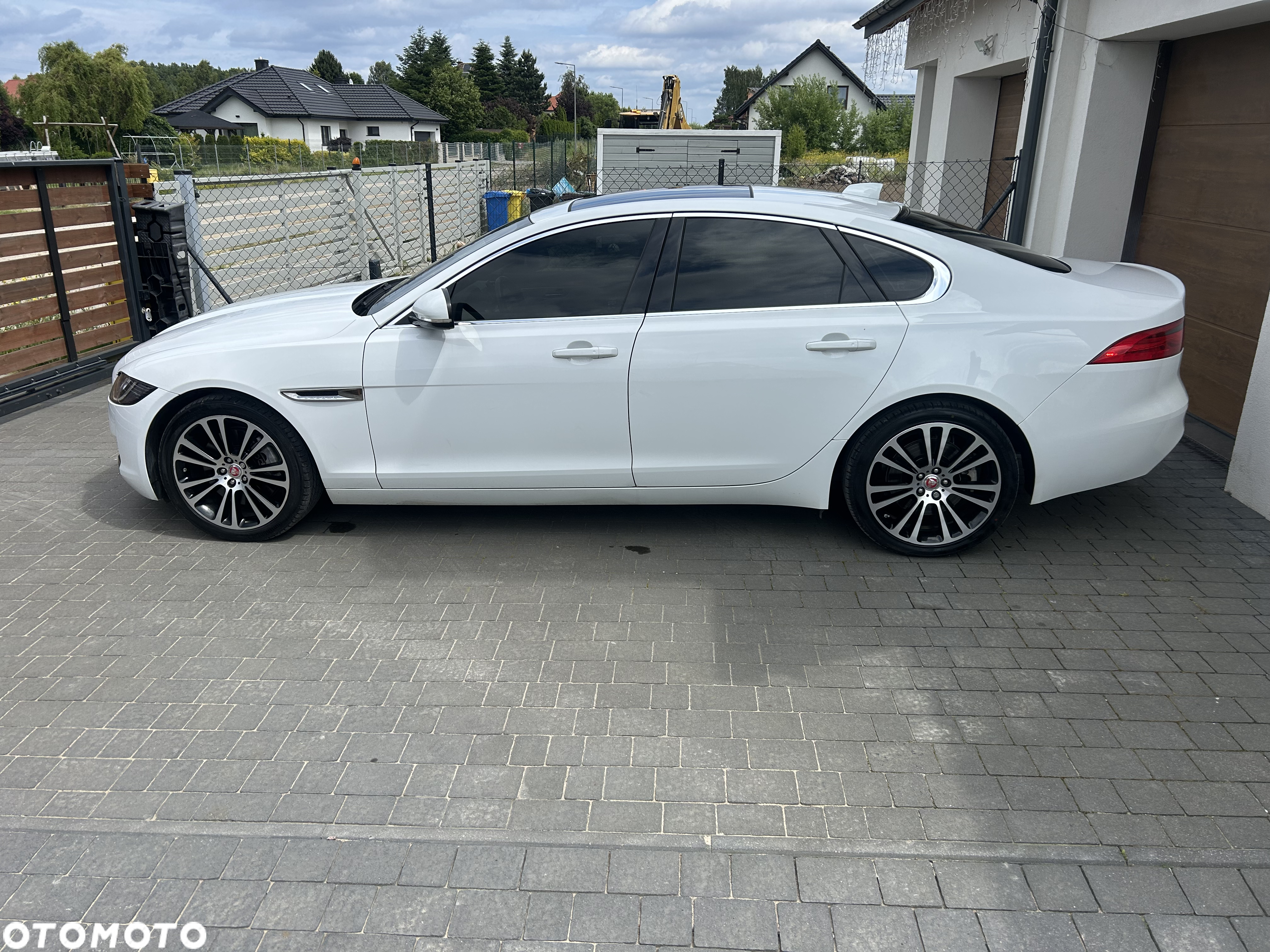 Jaguar XF 35t AWD Prestige - 2