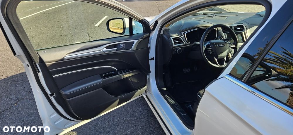 Ford Mondeo Vignale 2.0 EcoBoost - 9