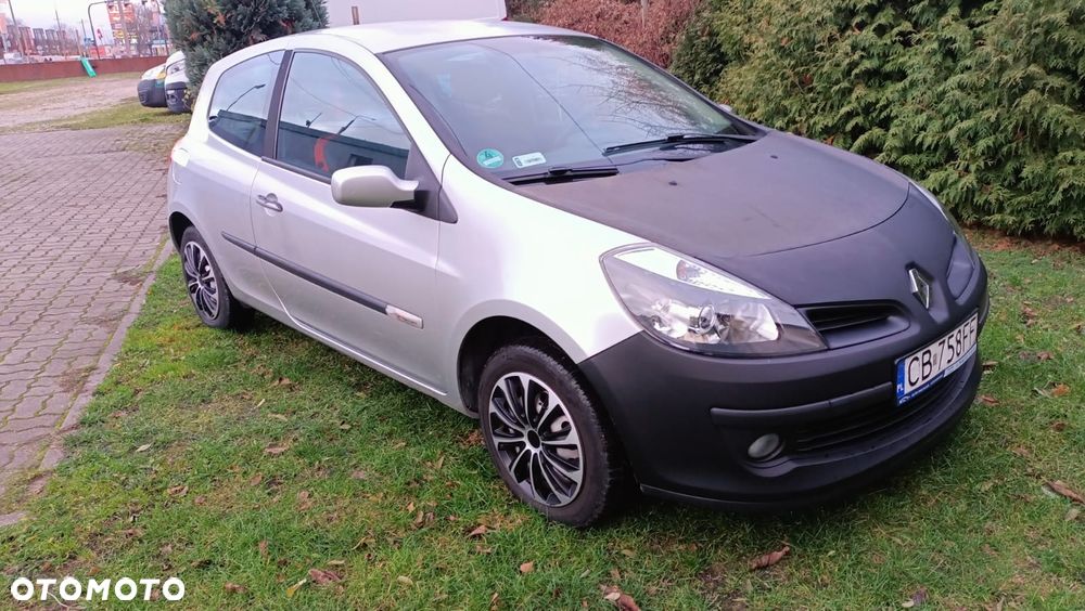 Renault Clio 1.2 16V 75 Collection - 3