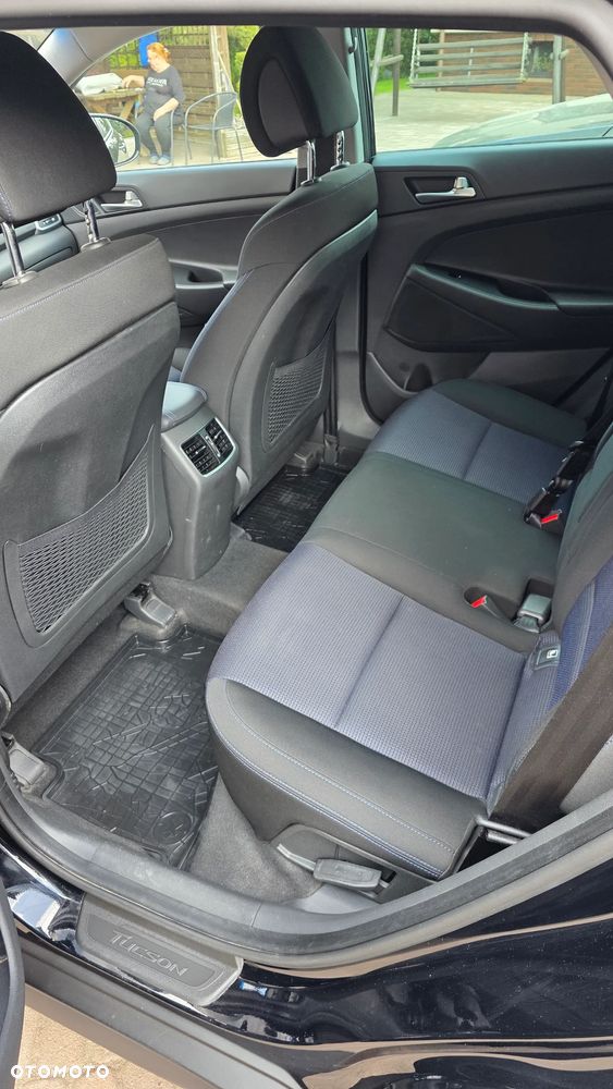 Hyundai Tucson 1.7 CRDI BlueDrive Comfort 2WD - 15